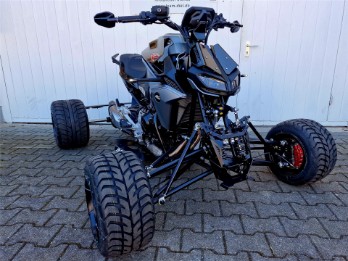 900 R