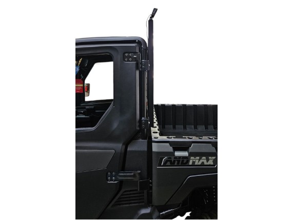 1000-LANDMAX-TGB-UTV-HeckSchutz-mit-Seilwinde_03