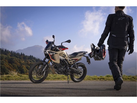 BENELLI 125 BKX, 0004409