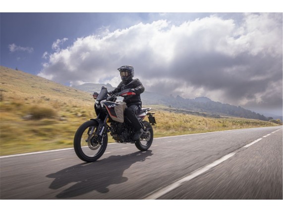 BENELLI 125 BKX, 0004409