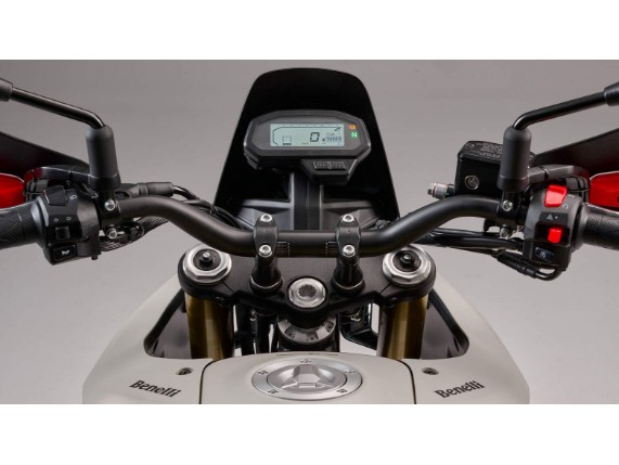 BENELLI 125 BKX, 123