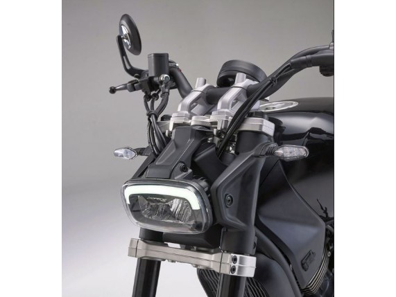 BENELLI 400 Bobber, 123