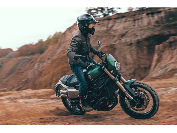 BENELLI 800 LEONCINO T E5, 0004665