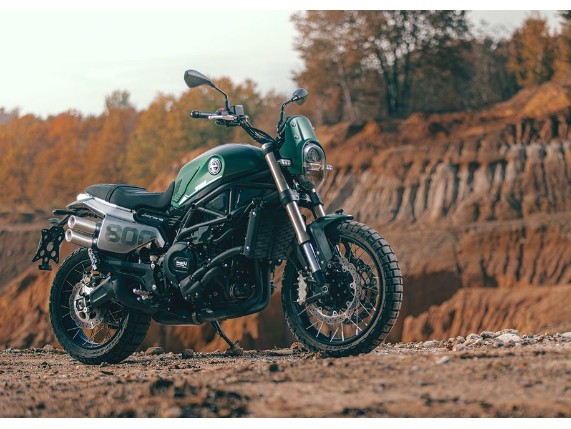 BENELLI 800 LEONCINO Trail, 123