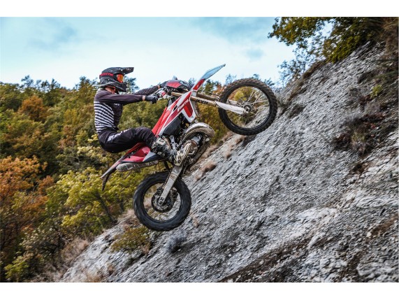 FANTIC 300 XE 2-Takt Hard-Enduro, ZFMXE300ARM000164