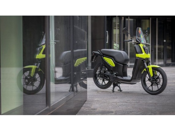 FANTIC 45 Issimo City E-Roller, 0004757