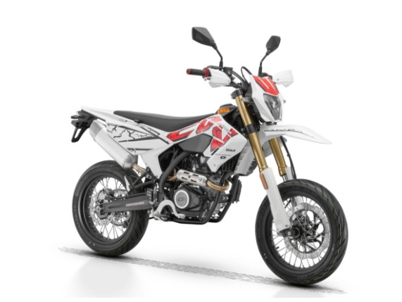 QJ-MOTORS 125 COV SM Super-Moto, 0004957