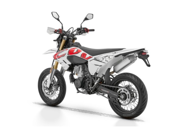 QJ-MOTORS 125 COV SM Super-Moto, 0004957