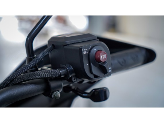 SPORTIVA 1000 DUALE EPS ABS, 0004640