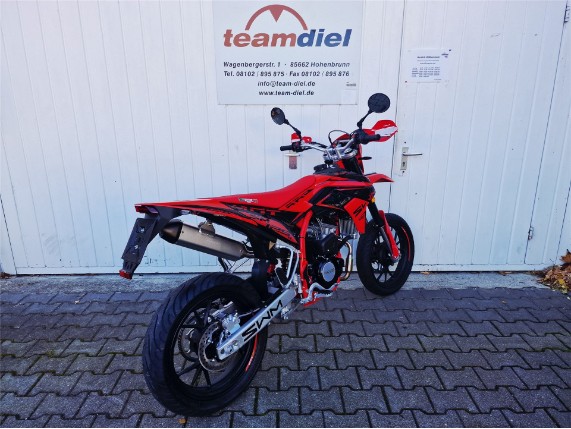 SWM 125 SM-R Special, 0004602