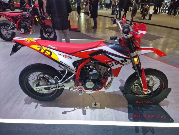 SWM 125 SM-R Super-Moto, 0004798