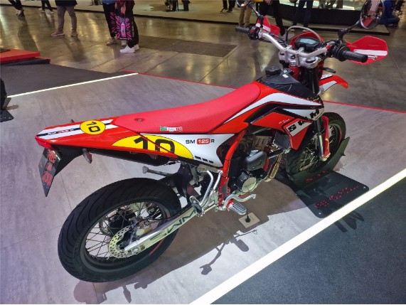 SWM 125 SM-R Super-Moto, 0004798