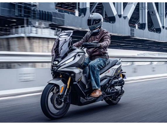 VOGE 450 SR X, 0004984