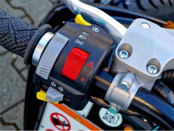 YAMAHA 700 Raptor SE Super-Moto, 0004350