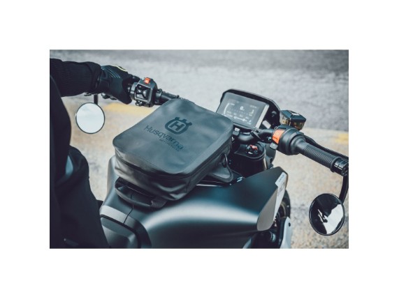 pho_hp_mon_150803_technical_accessories_street_2024__sall__awsg__v2