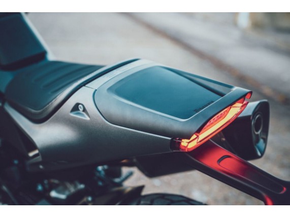 pho_hp_mon_150812_technical_accessories_street_2024__sall__awsg__v1