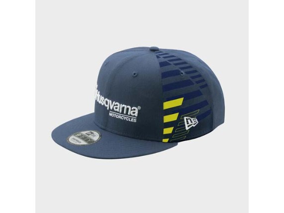 pho_hs_pers_vs_139673_139031_3hs240036500_team_flat_cap_side_fertig__sall__awsg__v1