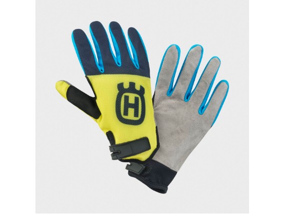 pho_hs_pers_vs_3hs24001810x_kids_railed_edrive_gloves__sall__awsg__v1