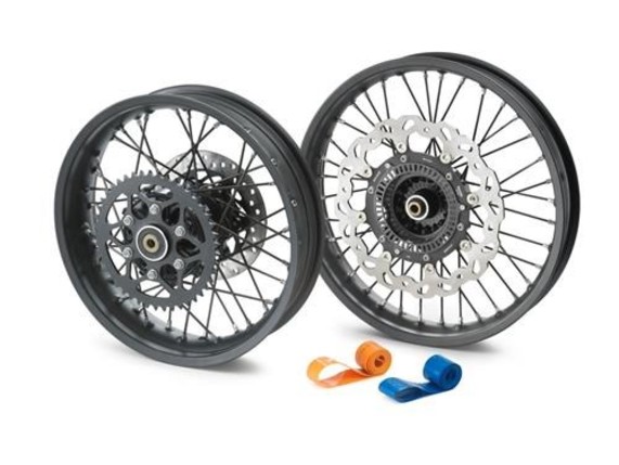 pho_pp_nmon_95809901044c1_wheel_set__sall__awsg__v1