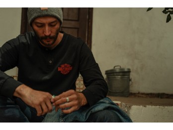 Racer Font Henley - Langarmshirt - schwarz