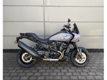 Pan America 1250 ST