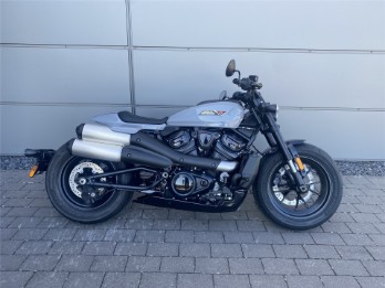 Sportster S
