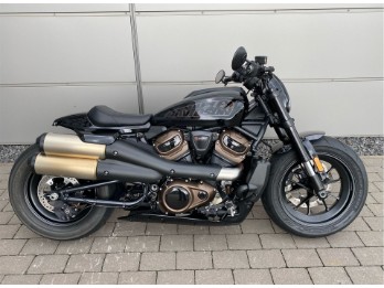 Sportster S