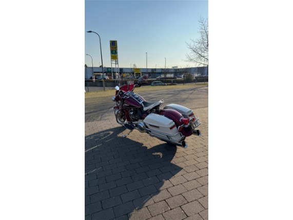 c12e2ccf69334bb787ea32aff2035136