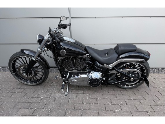 Harley-Davidson Breakout, 0010214