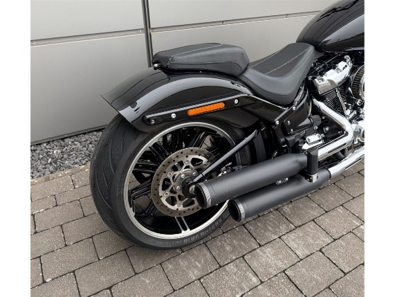 Harley-Davidson Breakout 114, 0010001