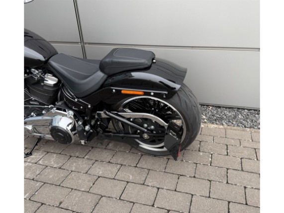 Harley-Davidson Breakout 114, 0010001