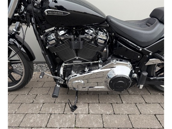 Harley-Davidson Breakout 114, 0010001