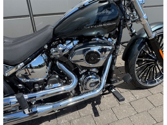 Harley-Davidson Breakout 117, 0010157
