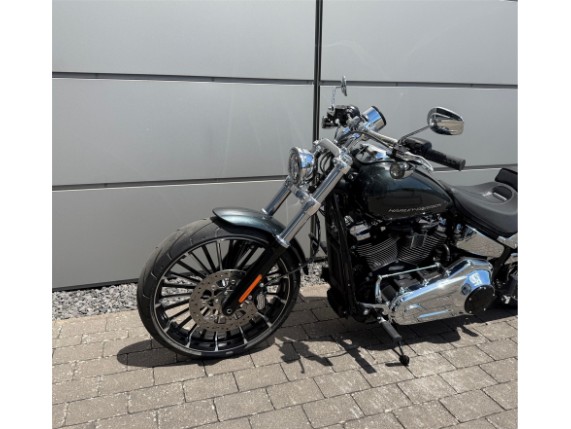 Harley-Davidson Breakout 117, 0010157