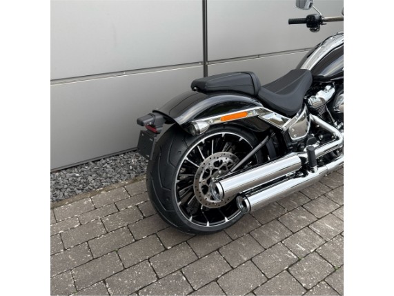 Harley-Davidson Breakout 117, 0010318
