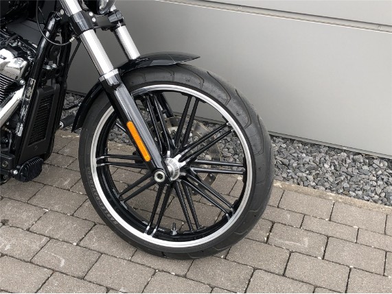 Harley-Davidson Breakout 131cui, 0008091