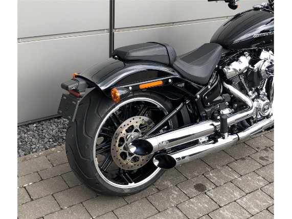 Harley-Davidson Breakout 131cui, 0008091