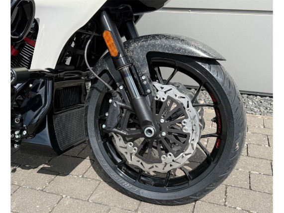 Harley-Davidson CVO Road Glide ST, 0009675