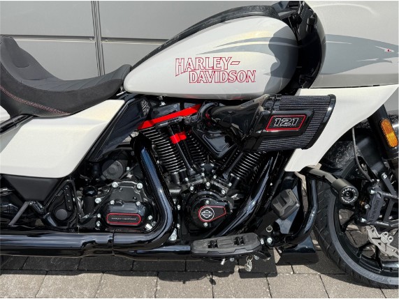Harley-Davidson CVO Road Glide ST, 0009675