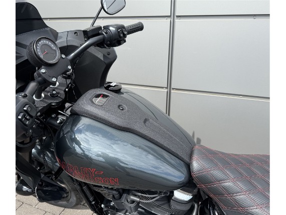 Harley-Davidson Low Rider ST 117, 0009951