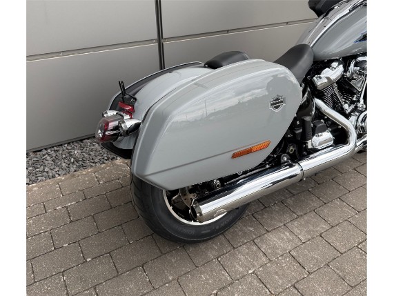 Harley-Davidson Low Rider ST 117, 0010138
