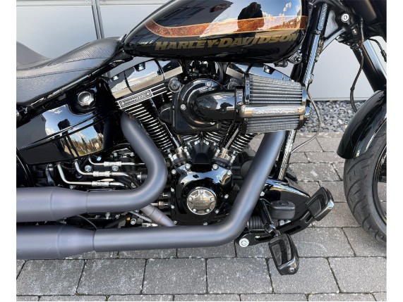 Harley-Davidson Pro Street Breakout, 0005740