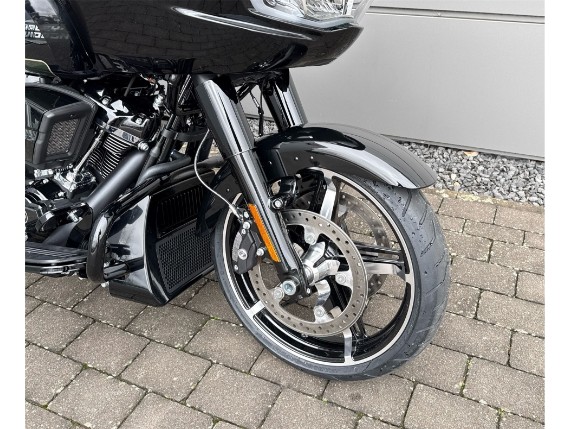 Harley-Davidson Road Glide, 0010063