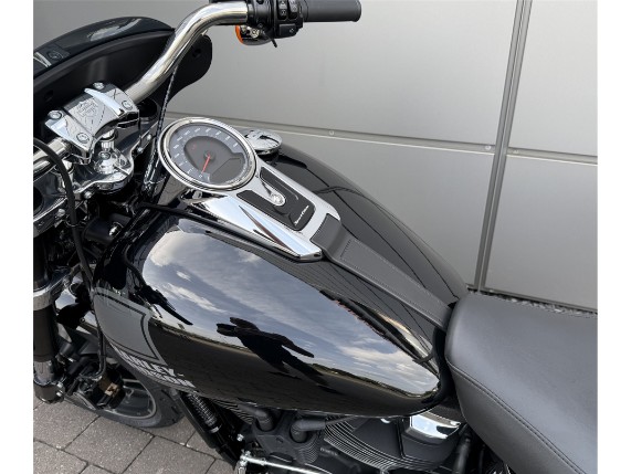 Harley-Davidson Sport Glide 107, 0009897