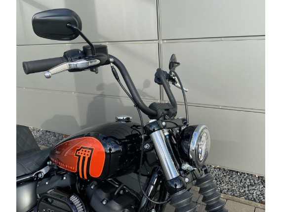 Harley-Davidson Street Bob 114 Umbau 200er TTS, 5HD1YYK49NS053861