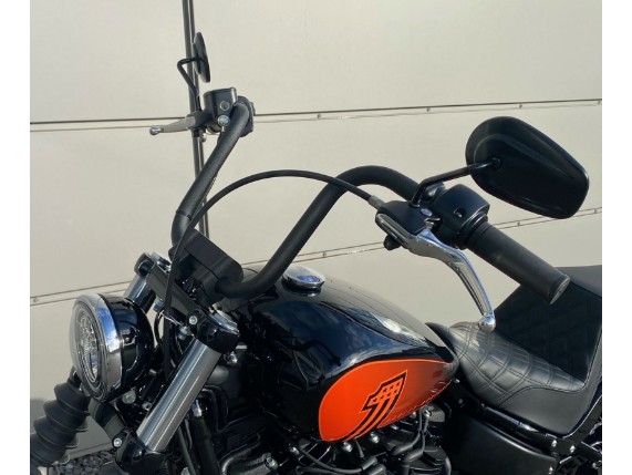 Harley-Davidson Street Bob 114 Umbau 200er TTS, 5HD1YYK49NS053861