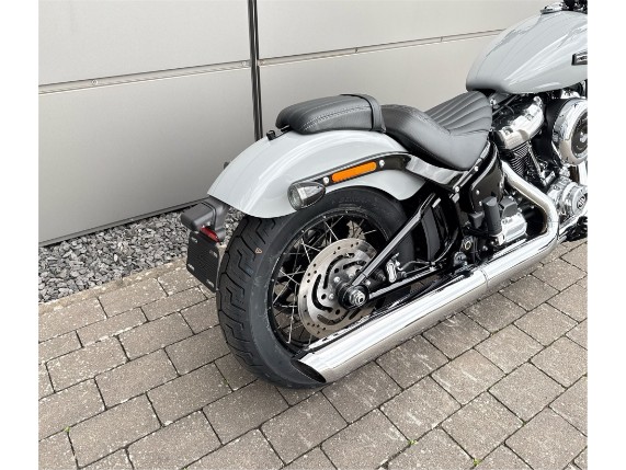 Harley-Davidson Street Bob 117, 0010069