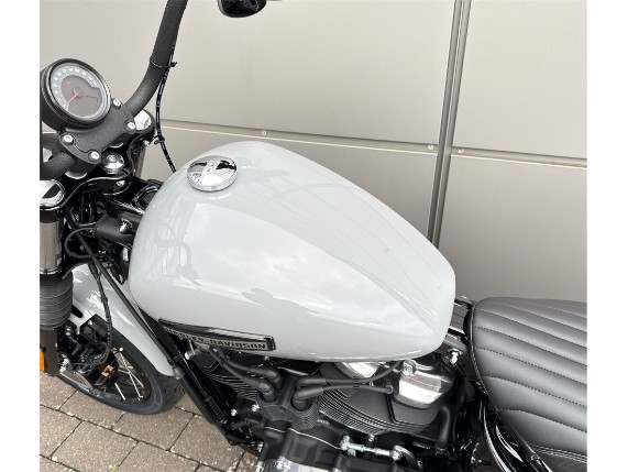 Harley-Davidson Street Bob 117, 0010069