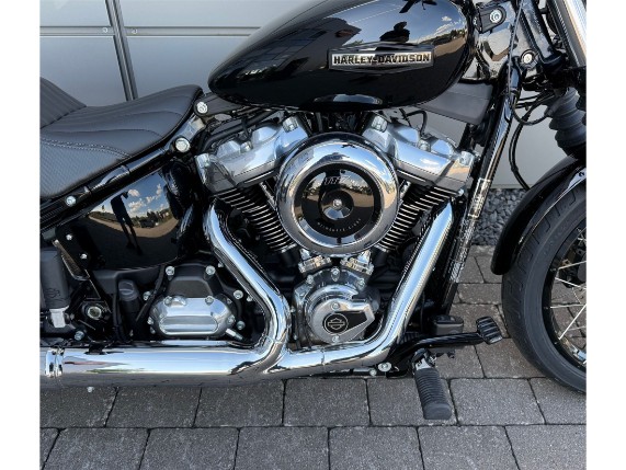 Harley-Davidson Street Bob 117, 0010262