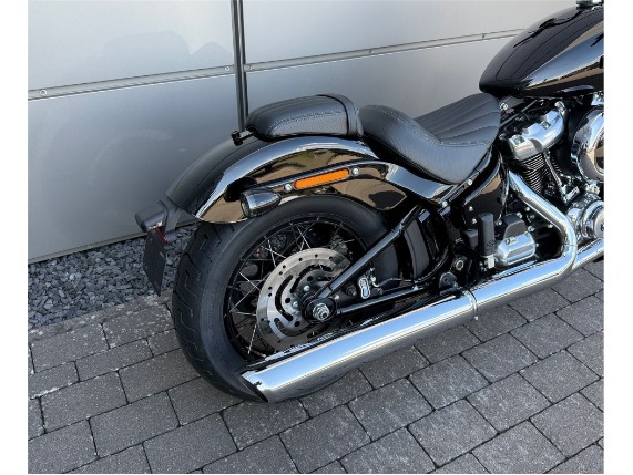 Harley-Davidson Street Bob 117, 0010262